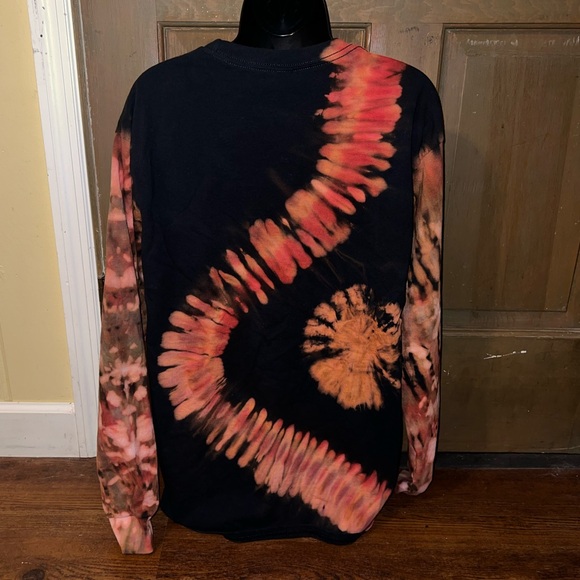Gildan Black Reverse Tie Dye Long Sleeve Cotton T-Shirt Tan, Orange & Red Size L - Picture 6 of 10